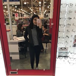 Meet your Posher, Andrea